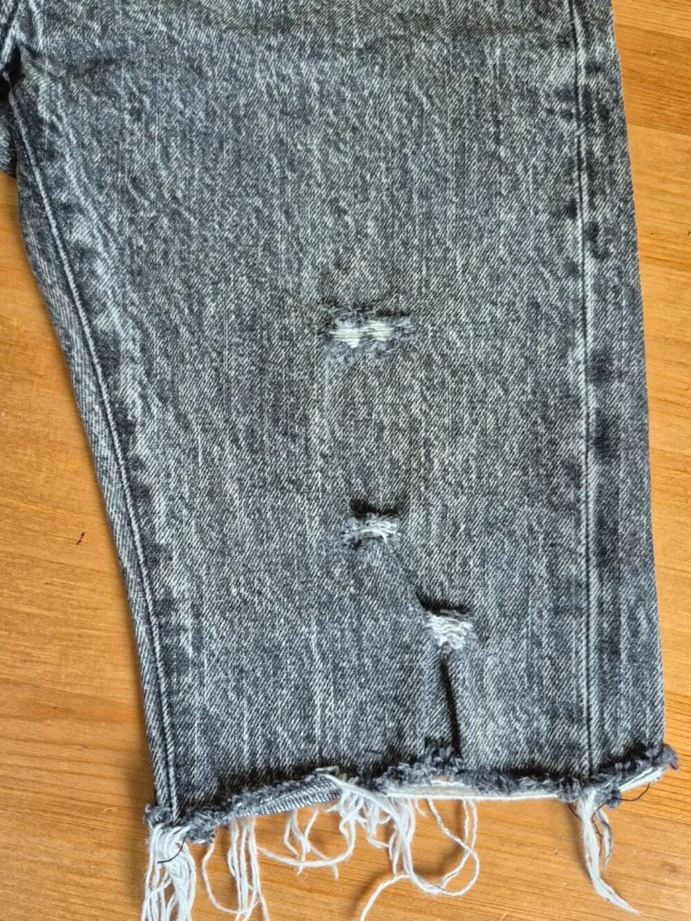 Levis 510 Men's Cutoff Distressed Jeans Shorts Cut Off Black Skinny Size 28